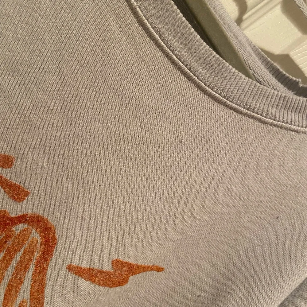 NWOT! We The Free by Free People Women's Gray and Orange Graphic Camden Sweater - Picture 2 of 11